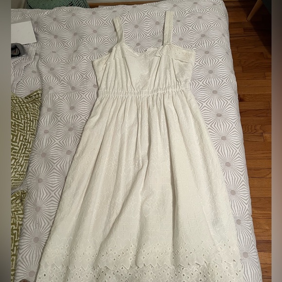 White sun dress - Picture 6 of 6